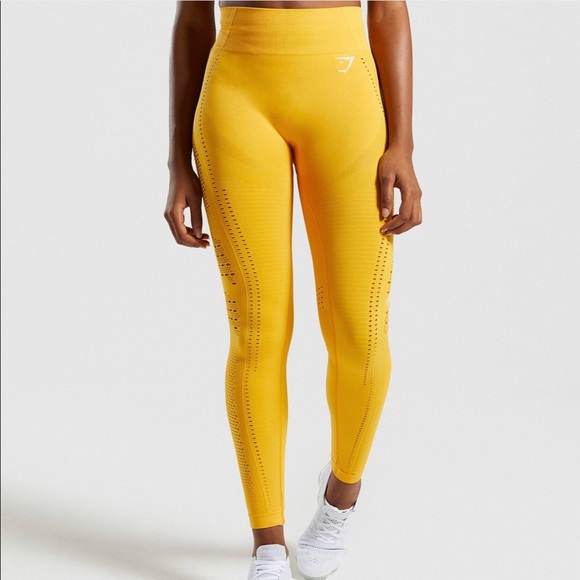 ISO These Gymshark Bras and Leggings Size XS - Picture 2 of 3